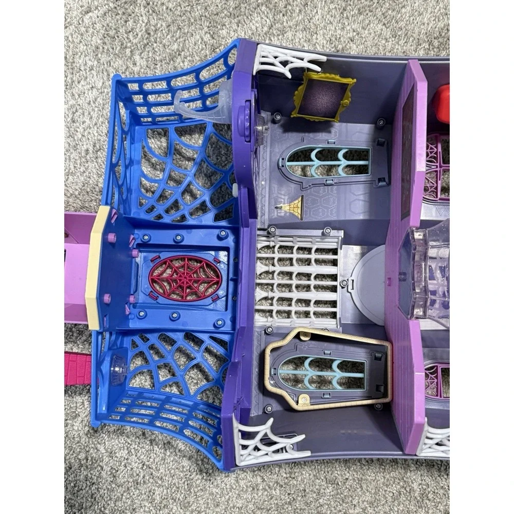 Disney Jr. Vampirina Scare B&B Doll Play House Mansion Castle Playset House Only